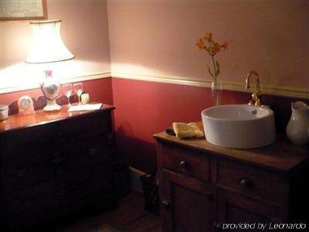 The Solon Langworthy House Hotel Dubuque Room photo